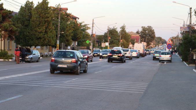 Drumul Național / Calea Dobrogei din Valu lui Traian. FOTO Adrian Boioglu / Valureni.ro