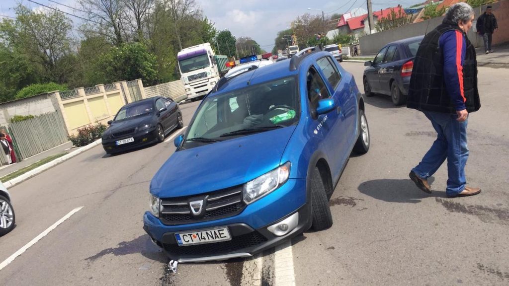 Accident la Valu lui Traian. FOTO Cristina Niță