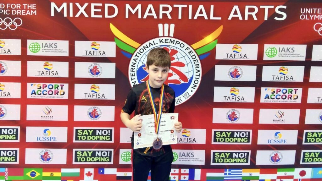 Sportii antrenați de profesorul Ionel Crînguș completează încă o dată palmaresul Clubului Voința Valu lui Traian. FOTO Ionel Crînguș